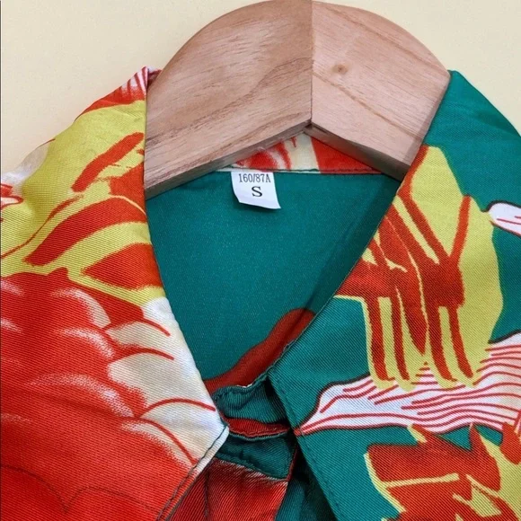 NIP Colorful Teal Orange Gold Fish Print Button Pointed 70s Style Retro Blouse S - Picture 4 of 11